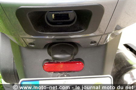 Essai nouveau scooter Peugeot Satelis 400 et 500 : le Lion dans la cour des maxiscooters