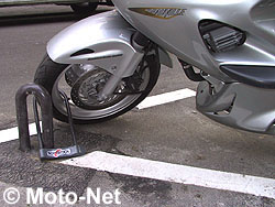 Des arceaux d'attache remplacent les doubles barres actuelles