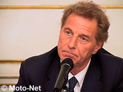 Nous devons maintenir une pression permanente (Robert Namias, président du CNSR, 23 avril 2003