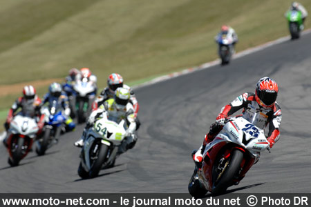 Parkes, Sofuoglu, Harms, Hill, Roccoli, Veneman, Fujiwara, Alfonsi et Foret - Les manches Superbike et Supersport de Grande Bretagne 2007 à Brands Hatch sur Moto-Net.Com