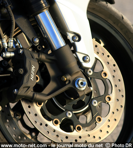 Test Suzuki B-King : la moto des Transformers : protéger ou détruire ?