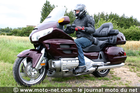 Essai Honda GL 1800 GoldWing : le monospace des deux-roues