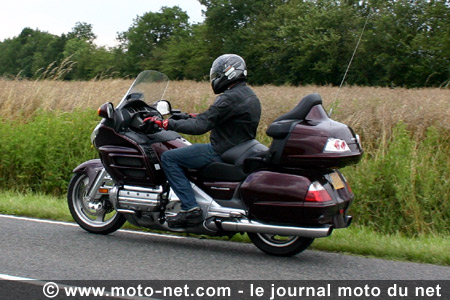 Essai Honda GL 1800 GoldWing : le monospace des deux-roues