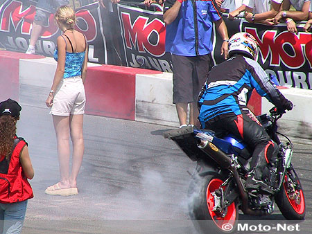 Petite séance de burn autour d'une spectatrice...