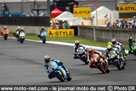 Akiyoshi, Hayden, Elias, Rossi, Edwards, Melandri, De Puniet, Hopkins, Nakano, Barros et Capirossi - Grand Prix Moto du Japon 2007 : le tour par tour sur Moto-Net.Com