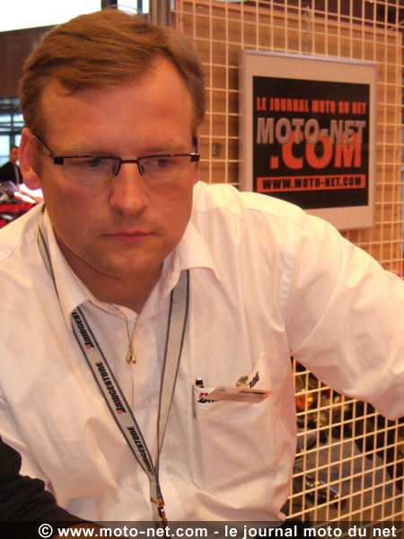Tchat Moto-Net.Com avec David Lecat (Bridgestone) : nous comptons nous imposer comme un leader incontournable sur le marché français !