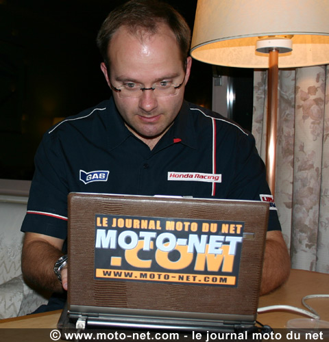 Tokyo Motor Show - Tchat Moto-Net.Com avec Florent Lionnet - Honda France