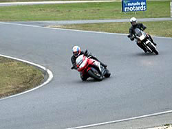 Bon évidemment, un GSXR est plus rapide !