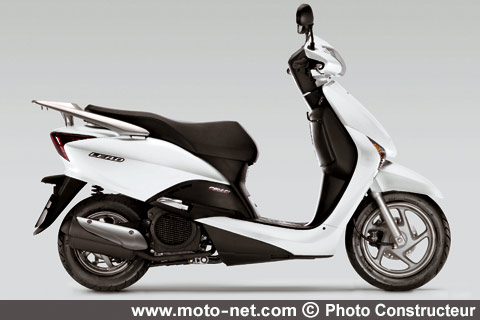 Honda dévoile sa CB1000R et son Lead 110