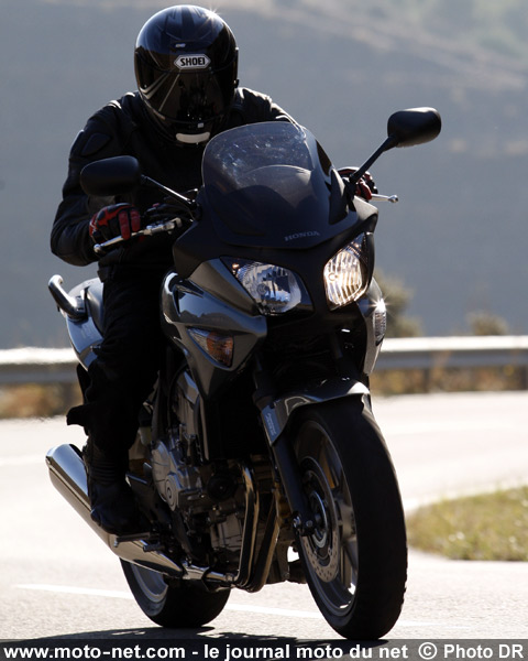 Test Honda CBF600S 2008 : Encore plus facile ?!