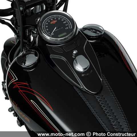  NOUVEAUTÉ 2008 HARLEY - La Cross Bones : un nouveau Softail à l'ancienne !