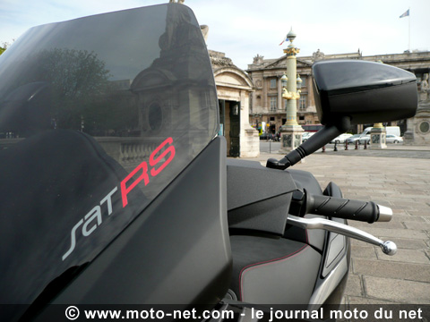 Essai nouveau scooter Peugeot Satelis RS 250 et 500 : Peugeot lâche les fauves avec les scooters Satelis RS : Résolument Sport !