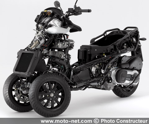 Essai Gilera Fuoco 500 : Gilera invente le Sport Utility Tricycle