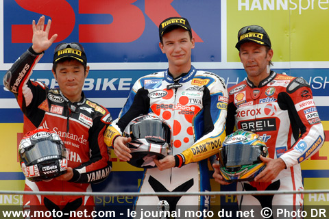 Max Neukirchner 1er, Noriyuki Haga 2ème et Troy Bayliss 3ème - La marseillaise retentit à Monza !