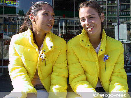 Anne-Marie et Sophie, hôtesses