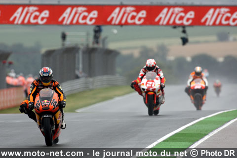 Le Grand Prix d'Allemagne 250 tour par tour