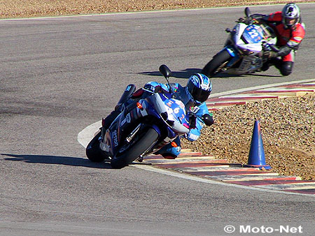 Dominique Sarron à la lutte avec Thierry Rogier sur le circuit d'Alès