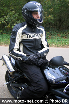 Essai équipement - Triumph Street Triple 