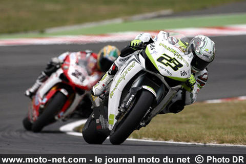 Ryuichi Kiyonari et Troy Bayliss - Mondial Superbike Angleterre 2008 : Dimanche marquant à Brands-Hatch...