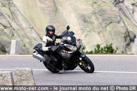 Metzeler organise un incroyable road-trip à travers les Alpes !