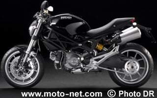 Nouveautés Ducati 2009 : Monster 1100, grand frère de la 696