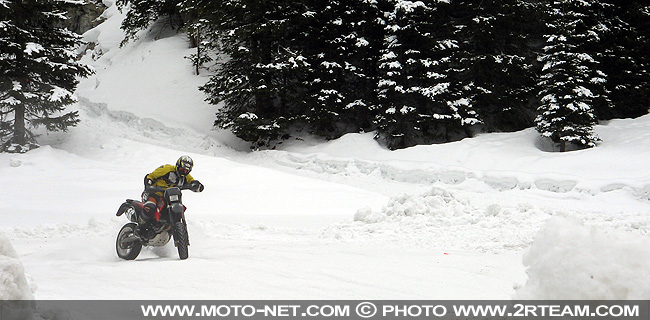 Séance de roulage moto sur glace à Flaine avec 2RTeam le 29 novembre à Flaine (74)