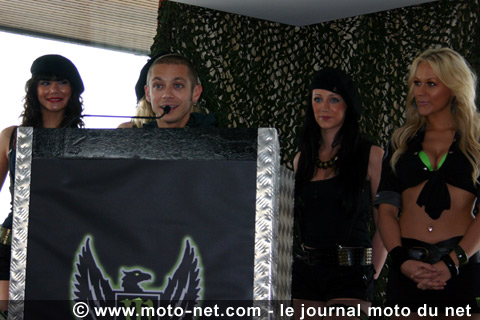 Défilé du 14 mai : Rossi se balade en R1 dans Paris...