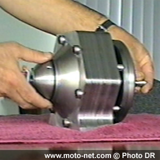 La Suzuki GP100 ayant servi de base à la Green Speed Motorcycle