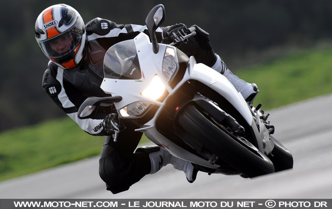 Aprilia rappelle 300 RSV4 à travers le monde