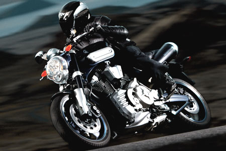 La Yamaha MT-01 bientôt disponible en concessions !