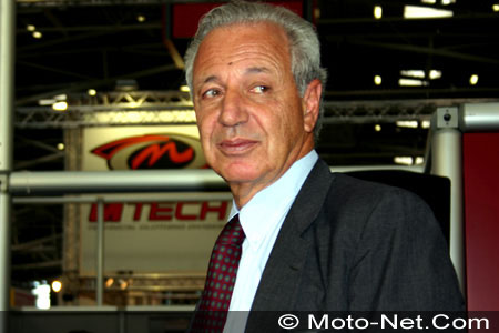 Nouveautés 2005 : salon Intermot de Munich 2004