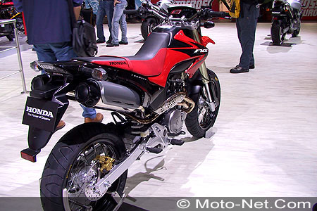 Nouveautés 2005 : salon Intermot de Munich 2004