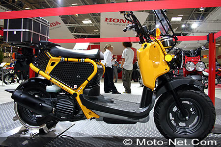 Nouveautés 2005 : salon Intermot de Munich 2004