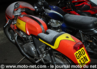 Metzeler présente son calendrier 2011 à l'Ace Café