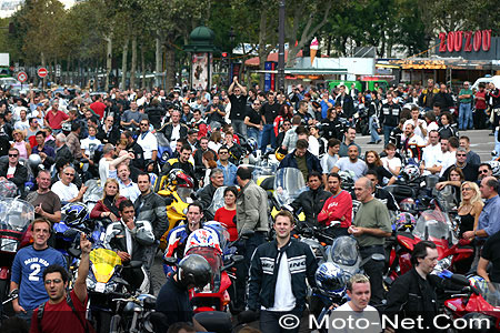 Manifestation FFMC du 19 septembre 2004 contre l'allumage des feux le jour
