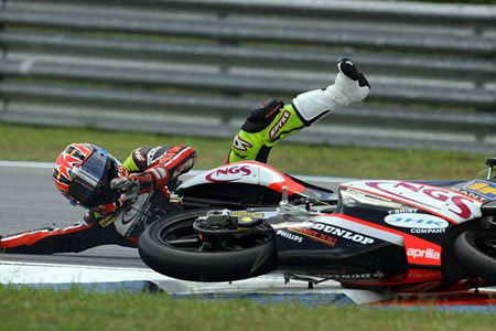 Grand Prix moto du Qatar 2004 : le tour par tour