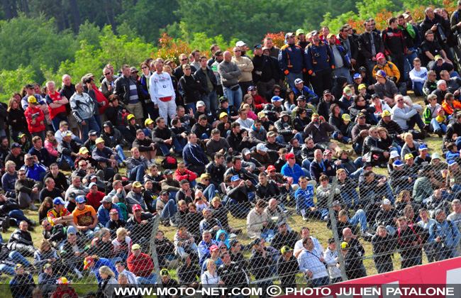 GP de France : Stoner en maître, podium pour Rossi