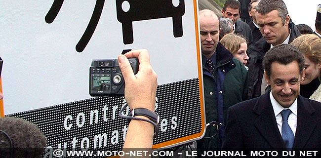 Trois panneaux radars déjà supprimés à Paris