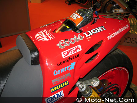 Paris Tuning Show 2005 : Yamaha V-Max de 250 chevaux préparé par Cannes Moto Services