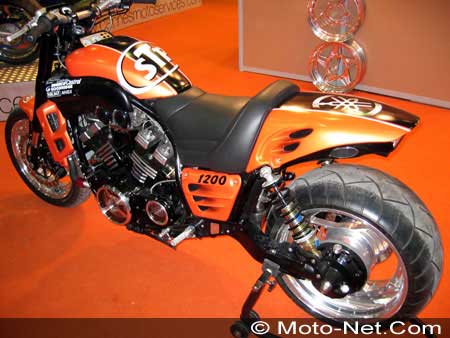 Paris Tuning Show 2005 : Yamaha V-Max STP préparé par Cannes Moto Services