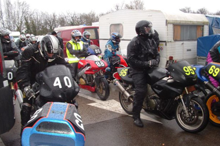 Le Team Moto-Net aime la pluie !