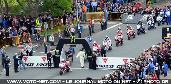 Michael Dunlop au départ - Tourist Trophy Superbike 2013 : Michael Dunlop s'impose dans la course Superbike