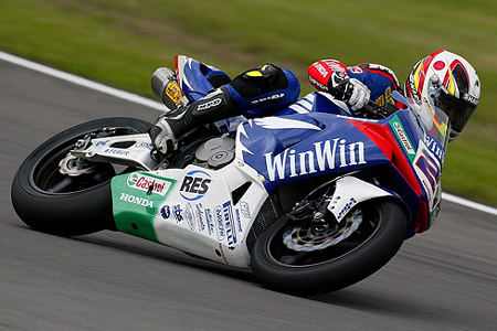 Les manches Superbike et Supersport de Brands Hatch 2005 sur Moto-Net