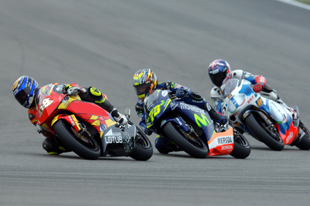 Le Grand Prix de République tchèque Moto 2005 : le tour par tour sur Moto-Net