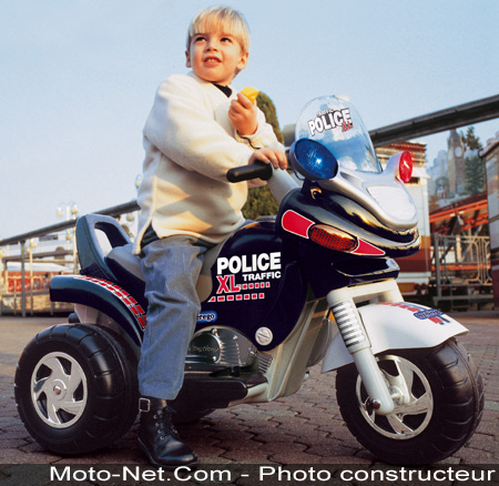 Jouets moto Peg Pérego : une Ducati pour les tout petits