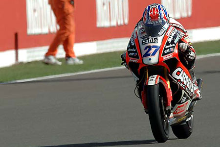 Le Grand Prix du Qatar Moto 2005 : le tour par tour sur Moto-Net