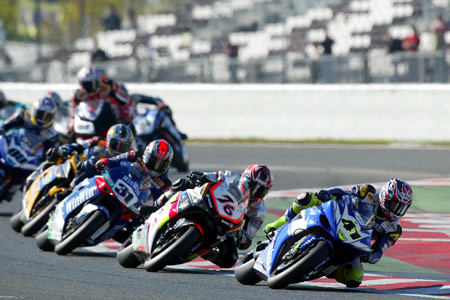Les manches Superbike et Supersport de Magny-Cours 2005 sur Moto-Net