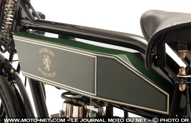 La moto Sterling de Black Douglas s'apprête à traverser l'Europe
