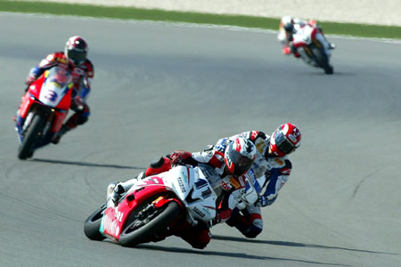 Les manches Superbike et Supersport de Losail 2006 sur Moto-Net