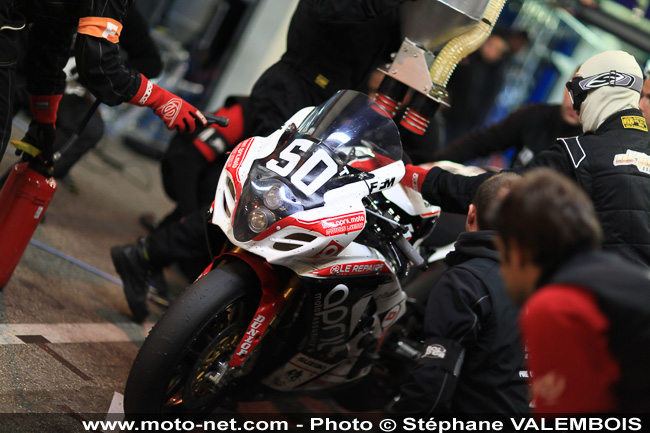 Bol d'Or 2015 - Galerie photo 04 : course de nuit